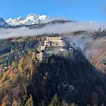 Haus Biechl Mit Blick Auf Burg Hohenwerfen Apartmán