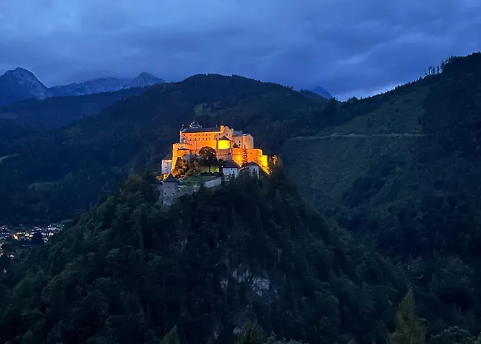 Haus Biechl Mit Blick Auf Burg Hohenwerfen شقة بفارويرفين