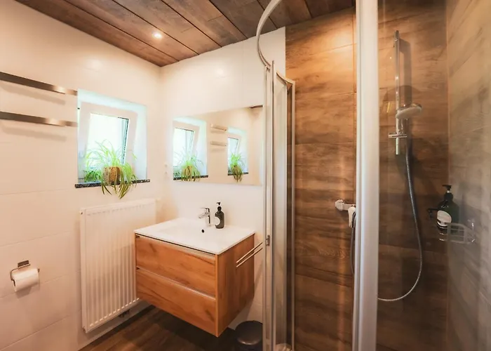 Haus Biechl Mit Blick Auf Burg Hohenwerfen * بفارويرفين