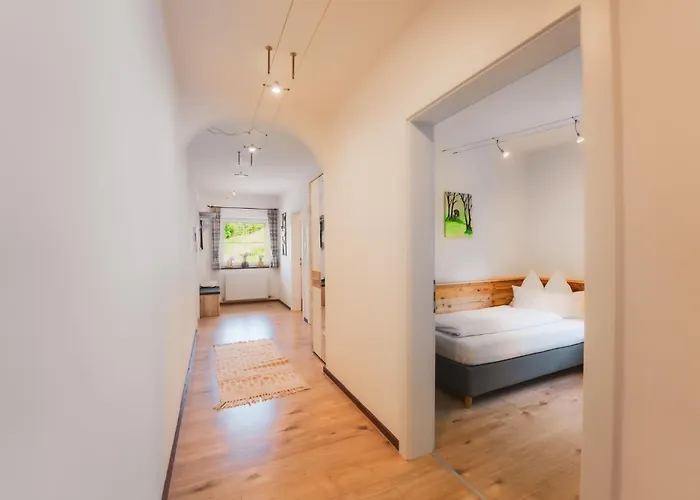 Haus Biechl Mit Blick Auf Burg Hohenwerfen شقة