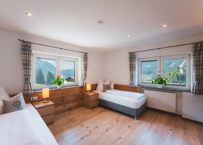شقة Haus Biechl Mit Blick Auf Burg Hohenwerfen